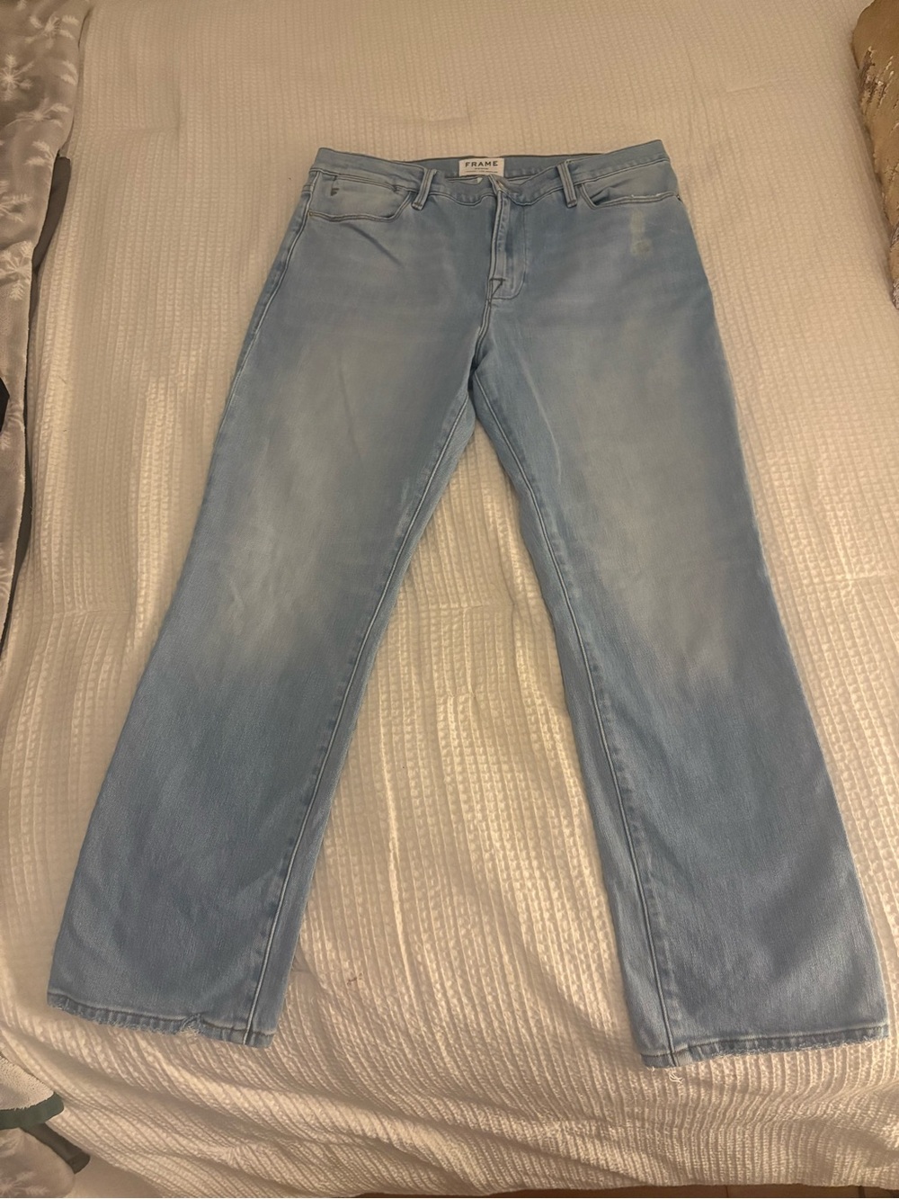 Frame Denim Women’s Le High Straight jeans in light wash